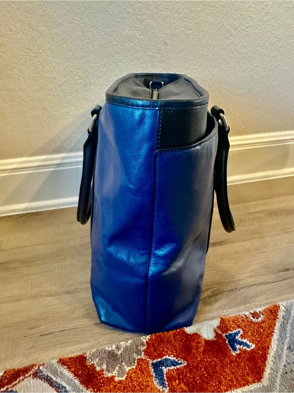 Coach Vintage Blue Navy Color Block Leather Perry Business Tote with Black Trim - Picture 4 of 16